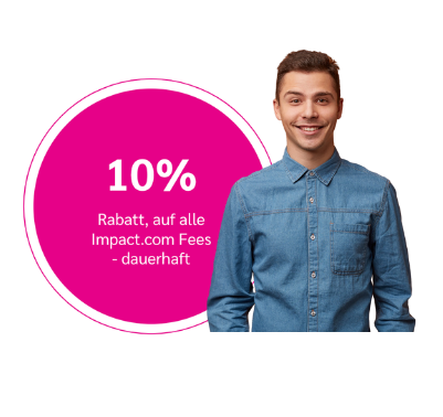 freundlicher mann, der vor einer statistik steht