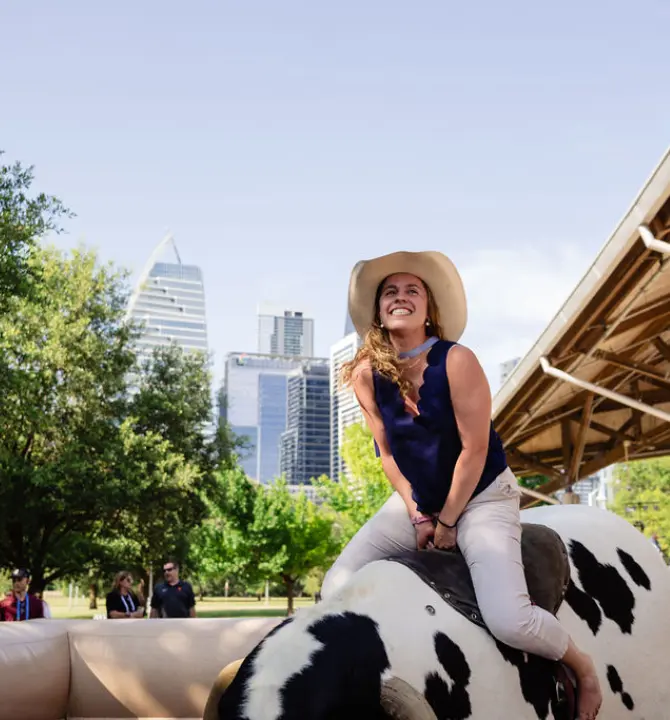 Mechanical bull at iPX25